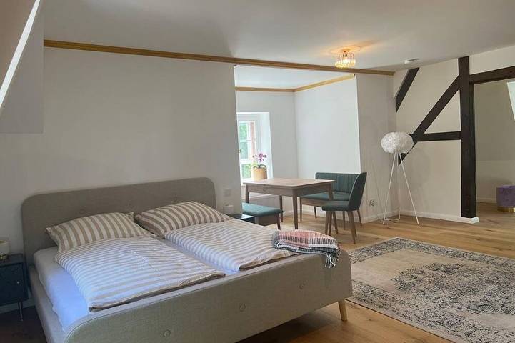 Ferienwohnung für 7 Personen, mit Pool und Garten, mit Haustier