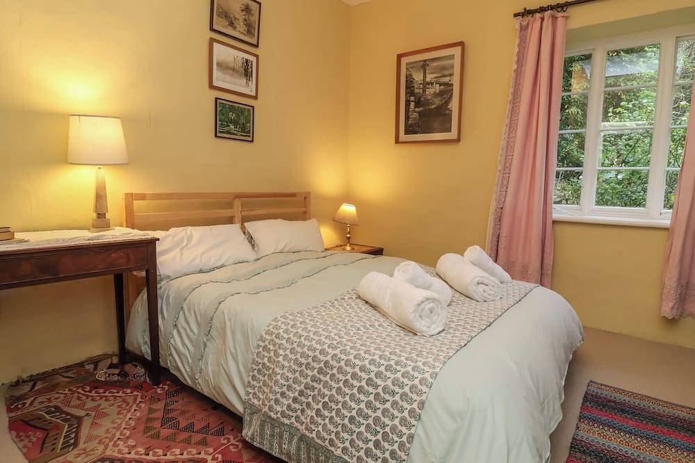 Laundry Cottage, pet friendly, character holiday cottage in Clovelly in Clovelly, Hartland Devon Heritage Coast