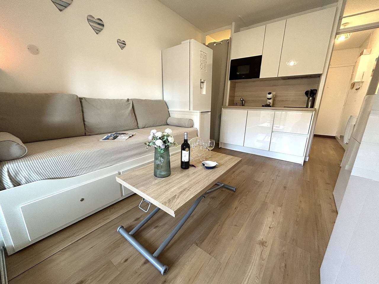 Appartement entier, Charmant studio en résidence avec piscine 2 pers in Sanary-sur-Mer, Côte méditerranéenne (France)