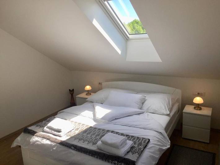 Ferienhaus für 2 Personen, mit Garten und Ausblick