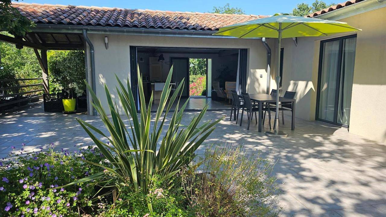 Les Oliviers gîte grand confort au calme in Balazuc, Ardèche