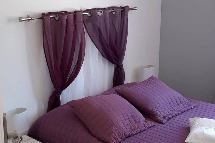 Location de vacances pour 6 personnes, avec terrasse et jardin à Orgnac-l'Aven - 4