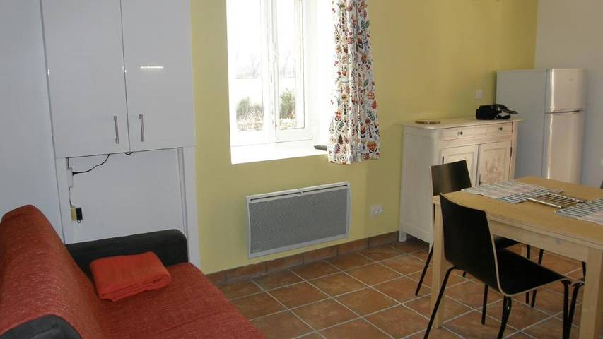 Location de vacances pour 3 personnes, avec vue et jardin à Saint-Martin-de-Crau - 3