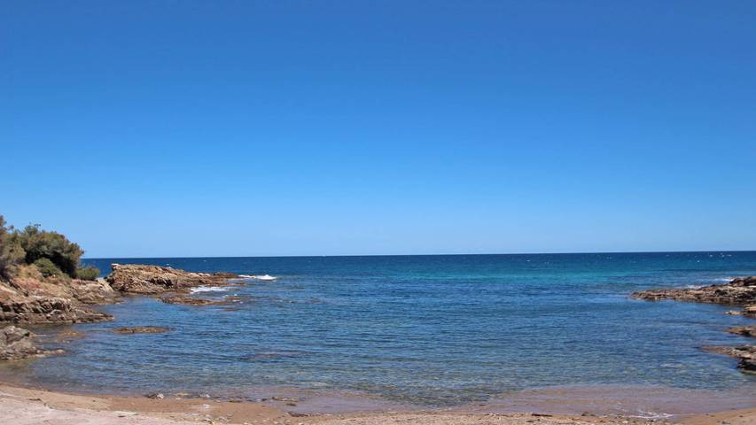 Gîte pour 6 personnes, avec piscine ainsi que jardin et terrasse dans Les Issambres - 3