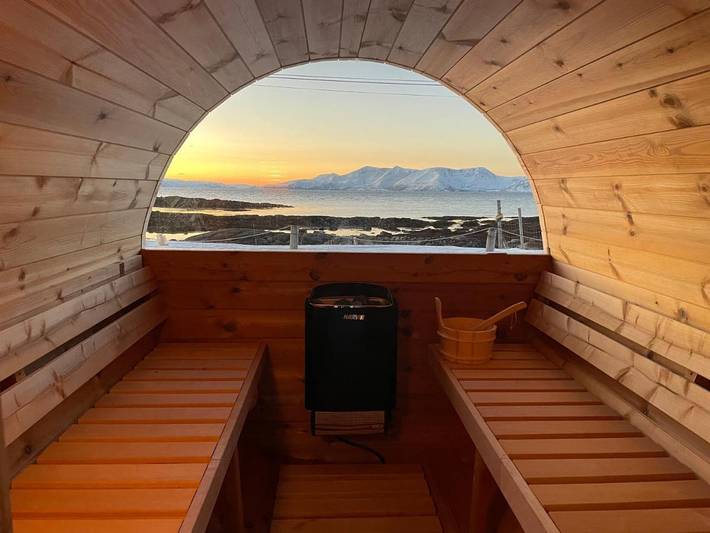 Landhaus für 6 Personen, mit Sauna und Whirlpool sowie Garten in Troms - 2