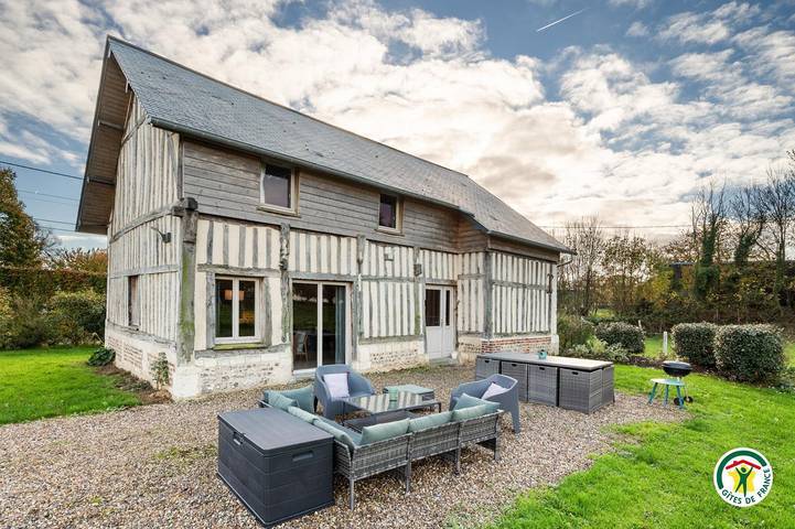 Gîte pour 9 personnes, avec terrasse et jardin à Saint-Aubin-Routot