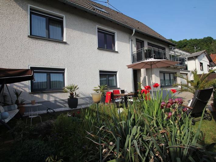 Ferienhaus für 5 Personen, mit Garten und Ausblick in Brohltal