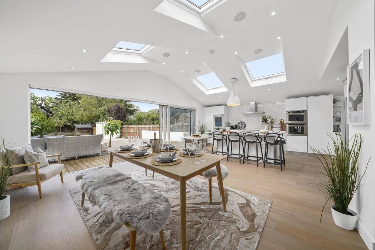 Clarence House-Windsor-Parking-5 bed in Windsor, Berkshire
