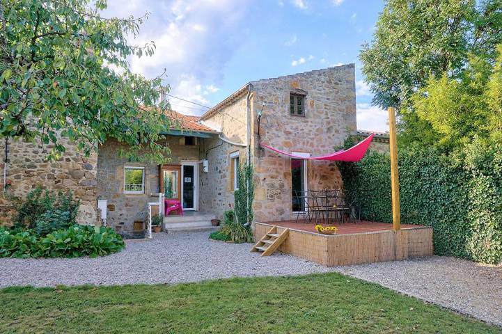 Gîte pour 5 personnes, avec terrasse et jardin en Ardèche - 3