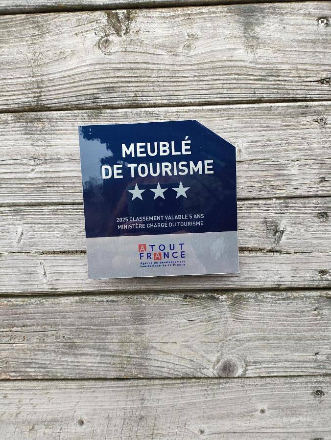 Location de vacances pour 6 personnes, avec vue et jardin, animaux acceptés à Ver-sur-Mer - 2