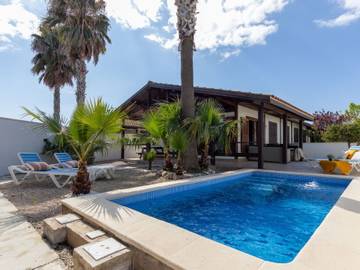 Chalet für 6 Personen, mit Garten, mit Haustier in Riumar