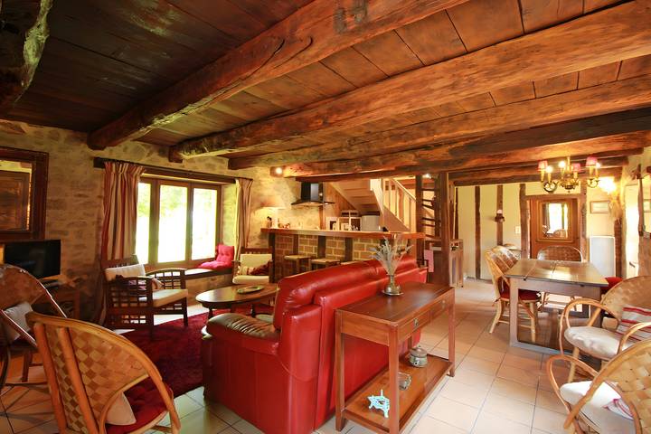 Maison de vacances 'Gite Le Vieux Domaine' avec vue sur le parc, les étangs et la campagne Wi-Fi in Royères, Région de Limoges