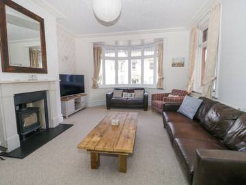 Cottage for 14 People in Swanage, Purbeck Heritage Coast, Photo 4
