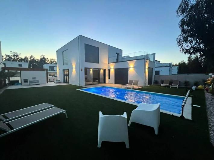 Villa pour 8 personnes, avec jardin et piscine à São Martinho do Porto
