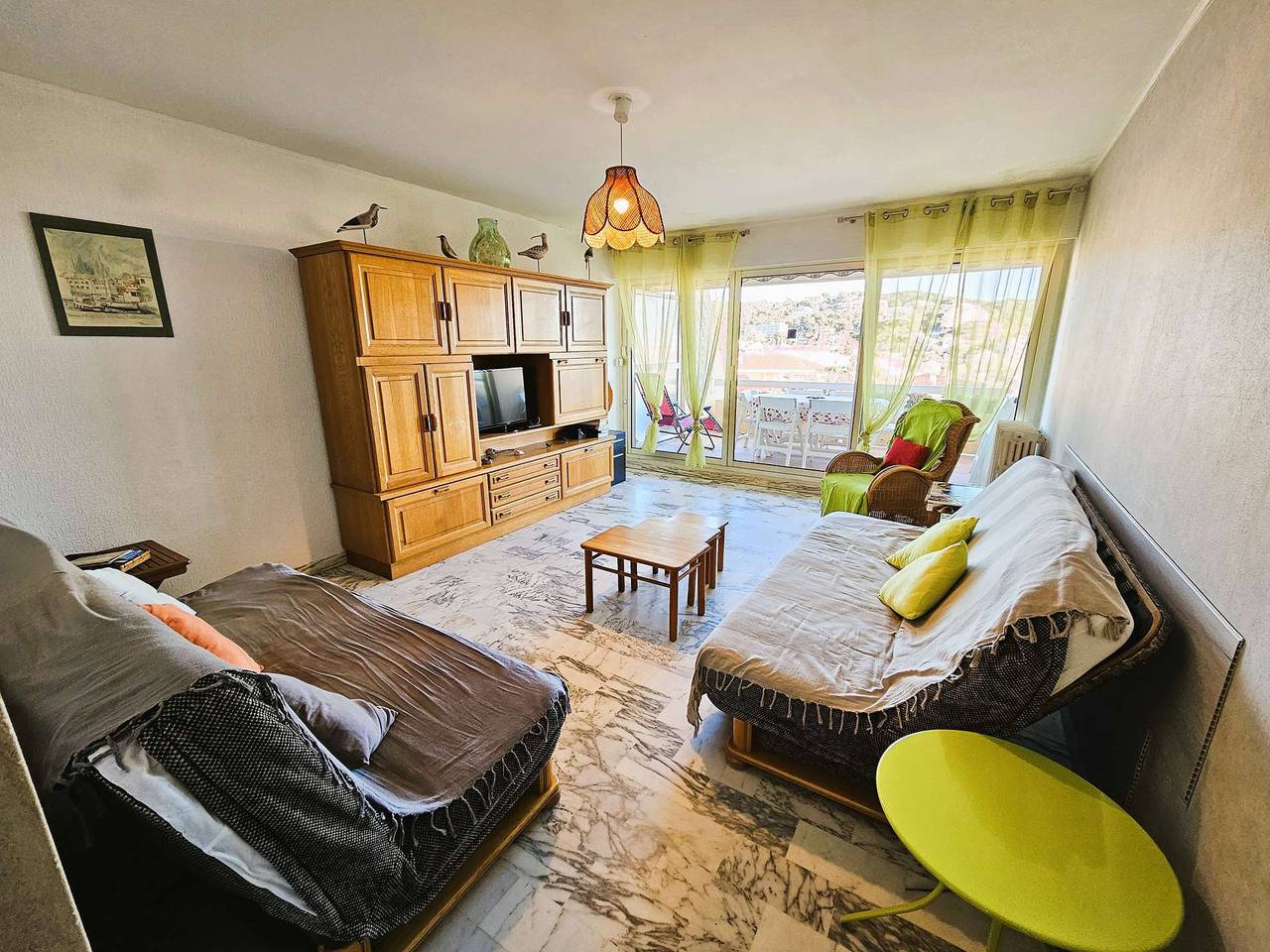 Apartamento vacacional entero, En el corazón del pueblo, capacidad para 6 in Saint-Mandrier-sur-Mer, Region de Toulon