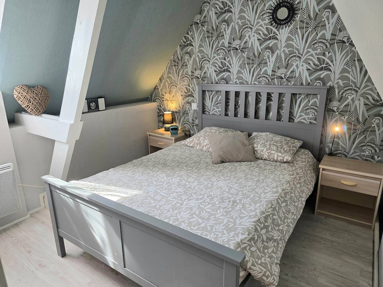 Entire apartment, Apartment 'Jolie Maison De Plage Cyprange' with Private Terrace, Private Garden and Wi-Fi in Pirou, Coutances