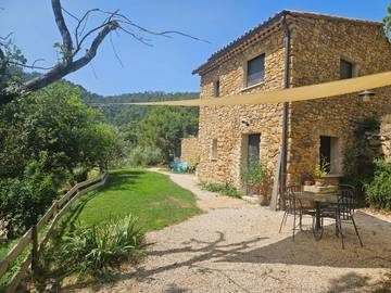 Villa pour 6 personnes, avec jardin et jacuzzi dans la Drôme