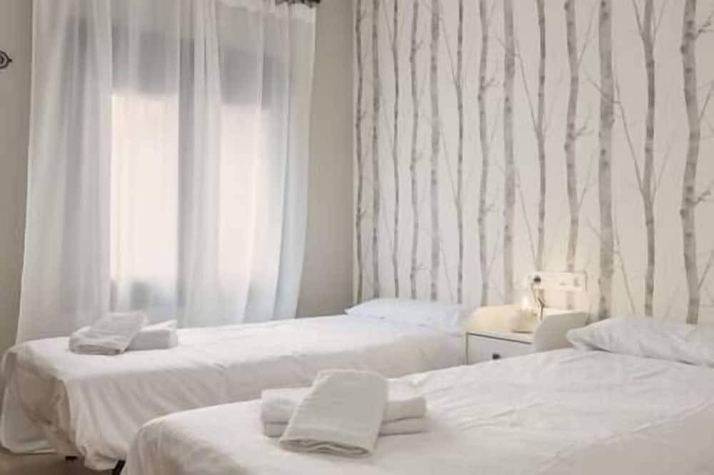 Appartement entier, Los Piolets - 3 Dormitorios y Recién Reformado in Jaca, Pyrénées espagnoles