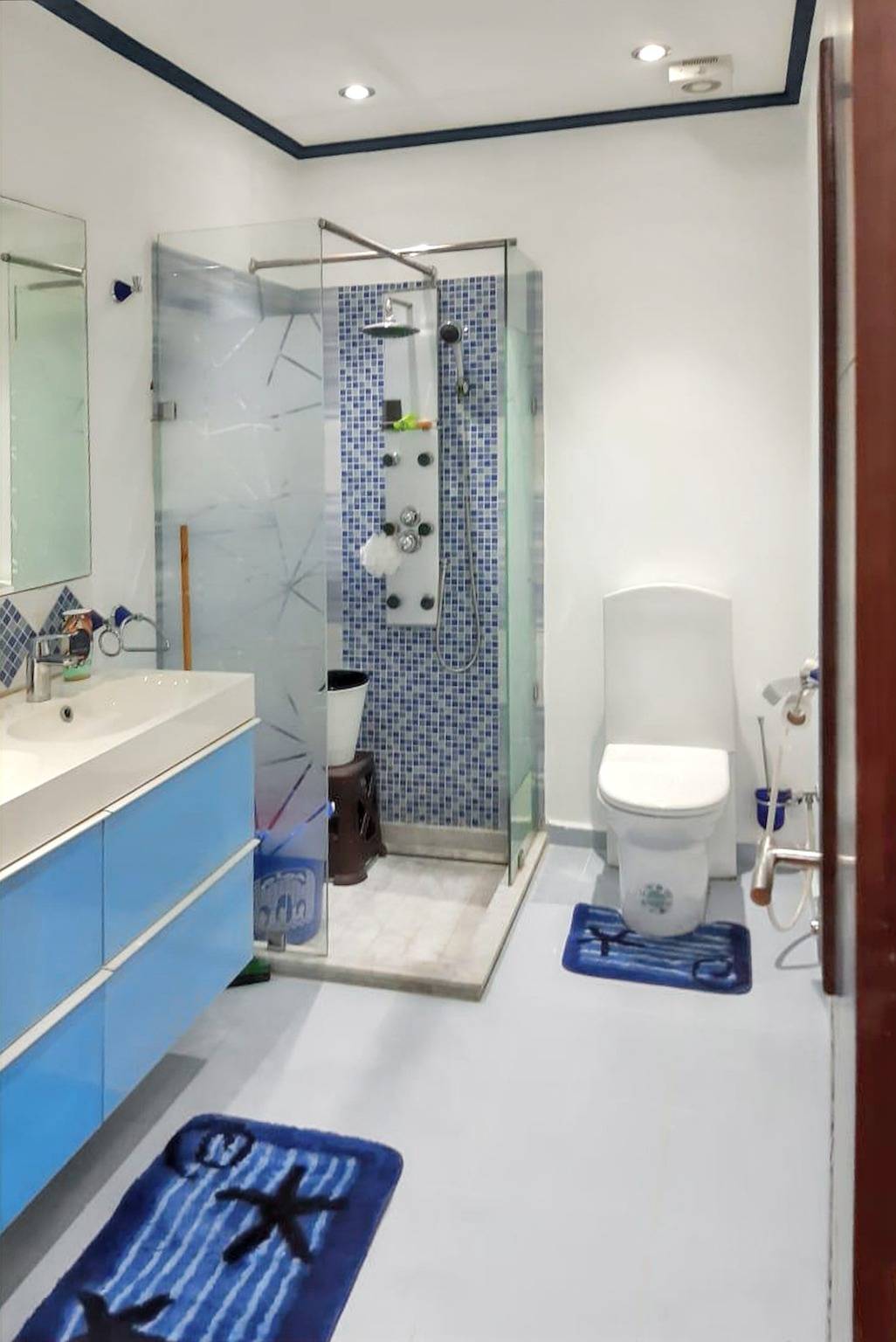 Entire apartment, Spacious apartment in Nouaseur of 167 m² in Grand Casablanca region