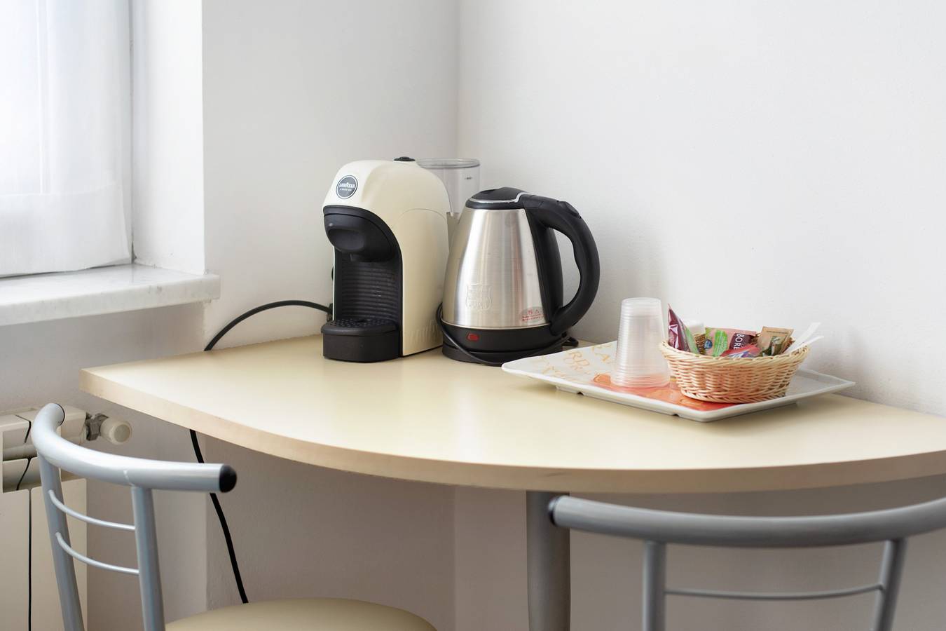 Room 'Iris' with Wi-Fi and Air Conditioning in Levanto, Levanto Municipality