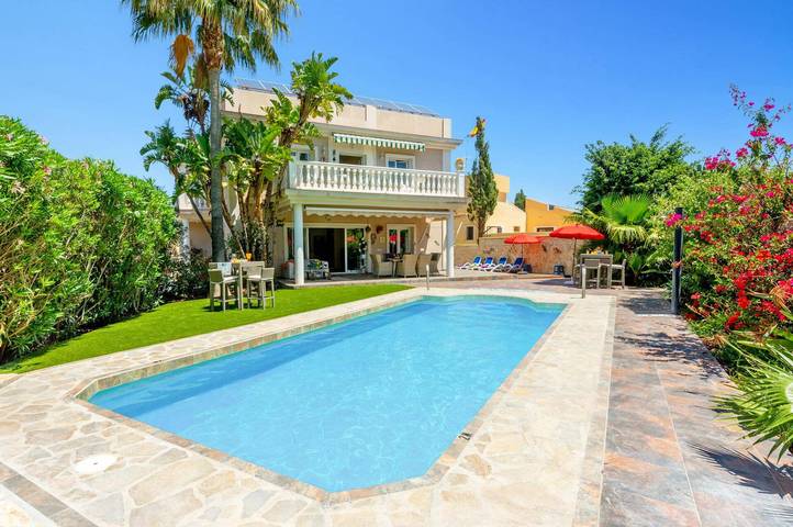 Chalet para 12 personas, con jardín en Mijas Costa