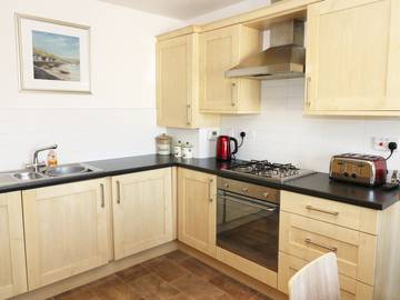 Cottage for 8 People in Burry Port, Carmarthenshire, Photo 3