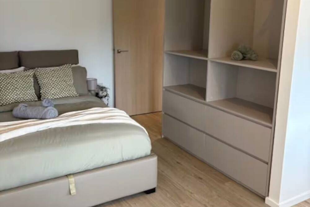 Ganze Wohnung, Above Mk Station, Modern Studio + Gym & Parking in Milton Keynes, Südostengland