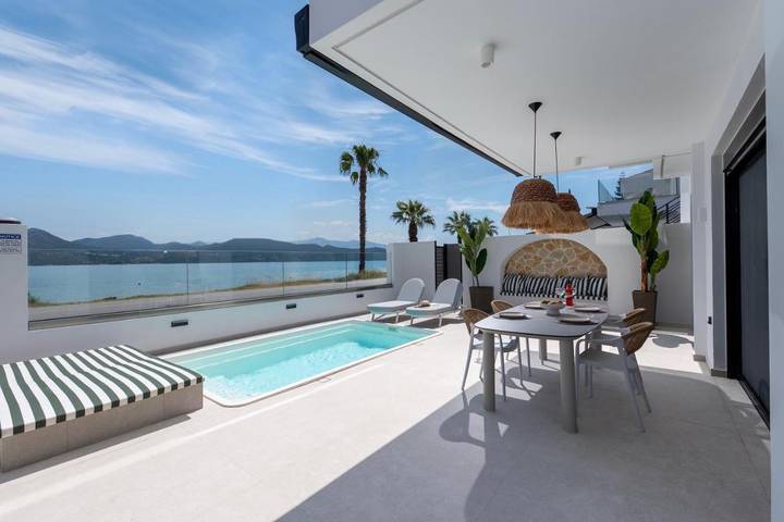 Appart’hôtel pour 7 personnes, avec Balcon et Terrasse ainsi que Jacuzzi et Jardin
