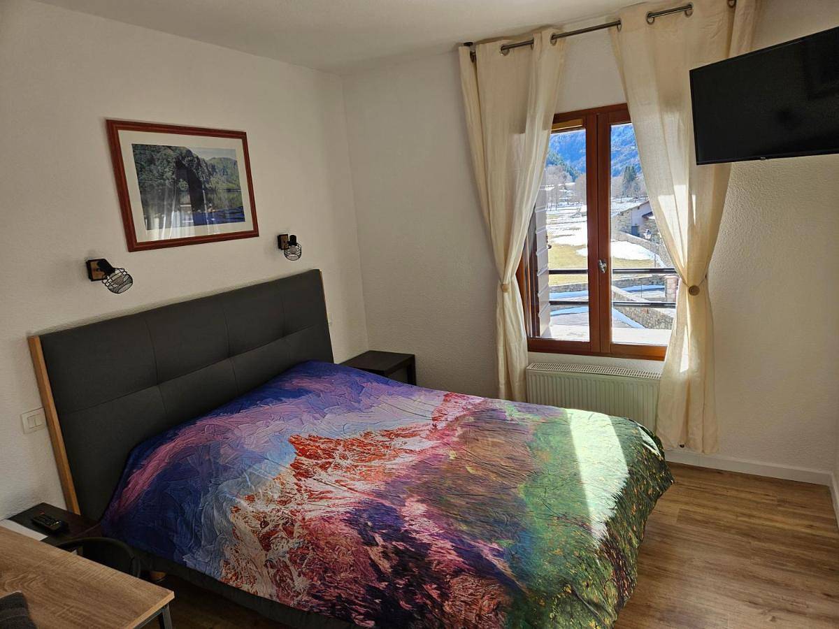 Twin Room in Porta, Parc naturel régional des Pyrénées catalanes