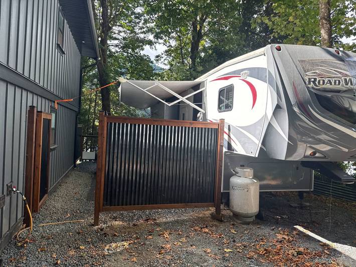Ocean Front Glamping vom Feinsten! in Langford, Vancouver Island