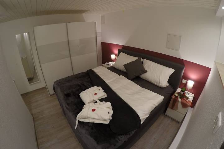 Ferienwohnung für 2 Personen, mit Whirlpool und Sauna sowie Garten in Braunfels - 3