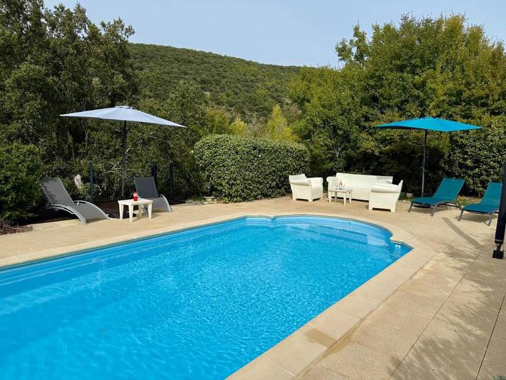 Location de vacances pour 6 personnes, avec jardin ainsi que vue et piscine à Saint-Maurice-d'Ibie - 3