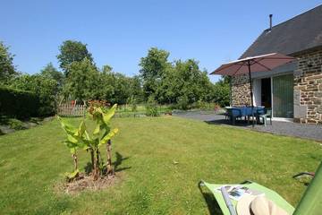 Gîte pour 4 personnes, avec jardin à Montaigu-les-Bois