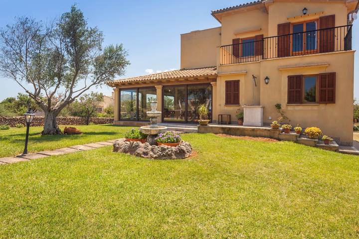 Finca für Gruppen für 9 Personen, mit Balkon und Garten sowie Kinderpool in Santa Margalida - 4
