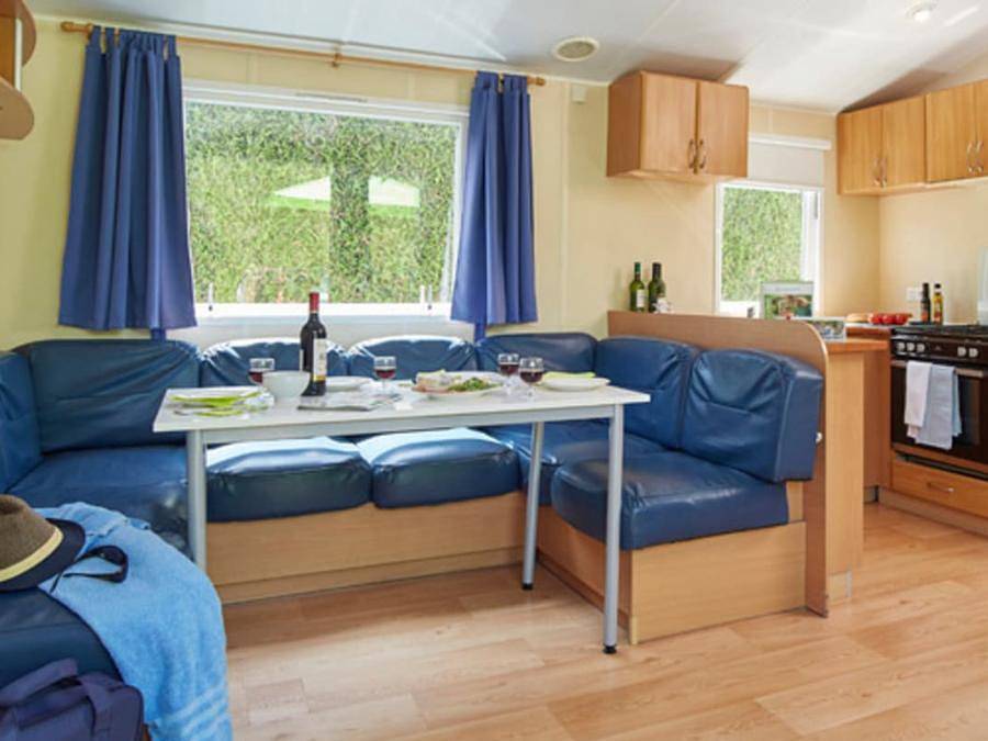 Camping hu I Pini Village - Casa mobile 6 persone - Casa mobile | Classic | 3 Camere da letto | 6 Persone | Terrazza con tetto rialzato, non coperta | Aria condizionata. in Fiano Romano, Provincia di Roma