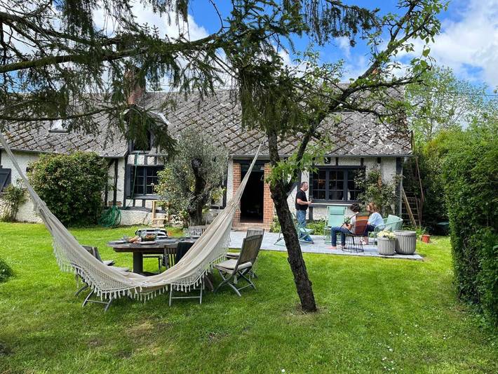 Gîte pour 6 personnes, avec terrasse à Châtillon-en-Dunois