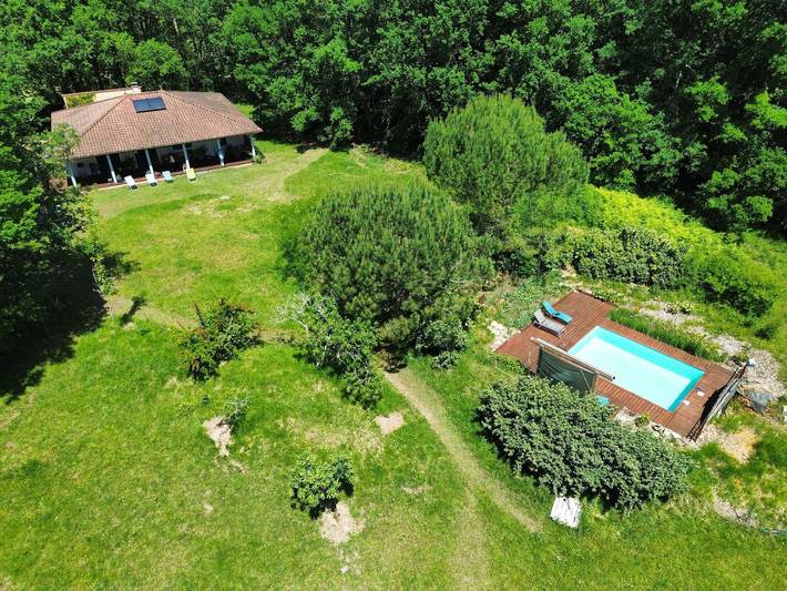 Appartement de vacances entier, La maison du Dolmen -  4 ou 6 p avec piscine privée in Le Buisson-de-Cadouin, Périgord Pourpre