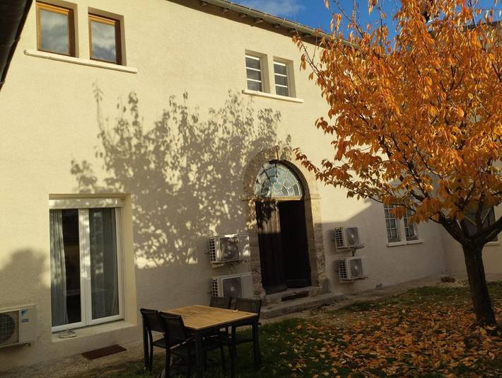 Gîte pour 3 personnes à Pierre-Bénite - 2