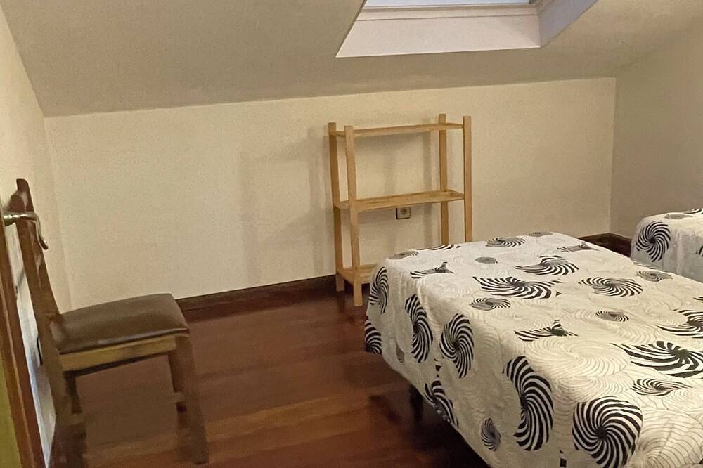 Entire apartment, Apartment Centro y Mar in Llanes in Llanes, Costa Verde (Spain)