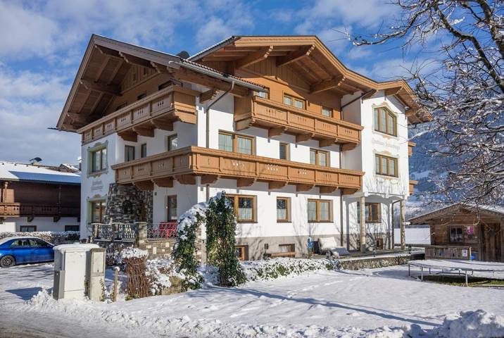 BnB für 3 Personen, mit Balkon und Garten im Zillertal