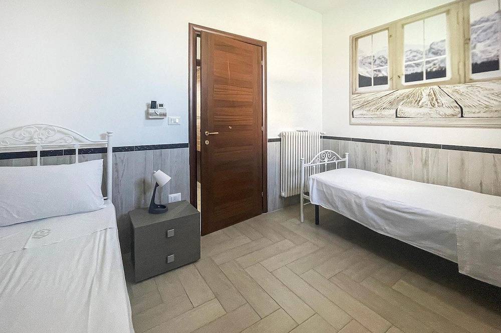 Appartement entier, Superbe appartement de 2 chambres à Grottaglie (Ta) in Grottaglie, Province de Taranto