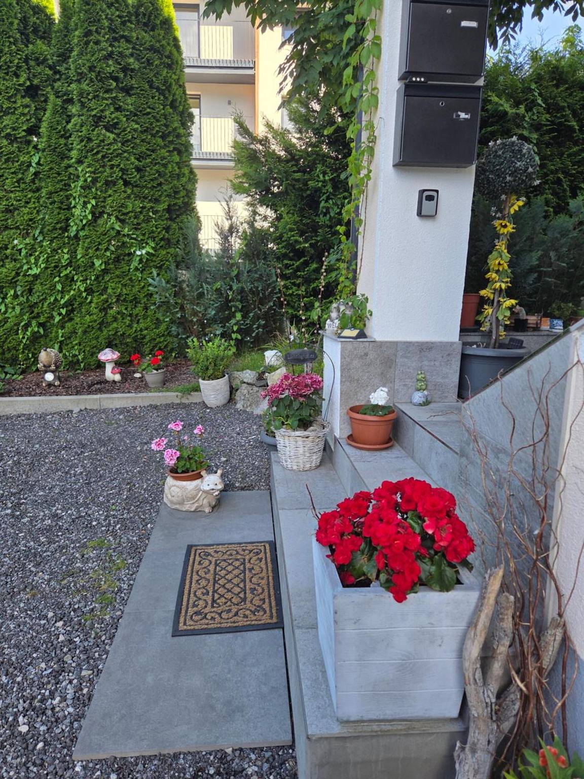 Hel leilighet, Apartment 'Haus Jassy' with Mountain View, Private Garden and Wi-Fi in Sautens, Ötztal