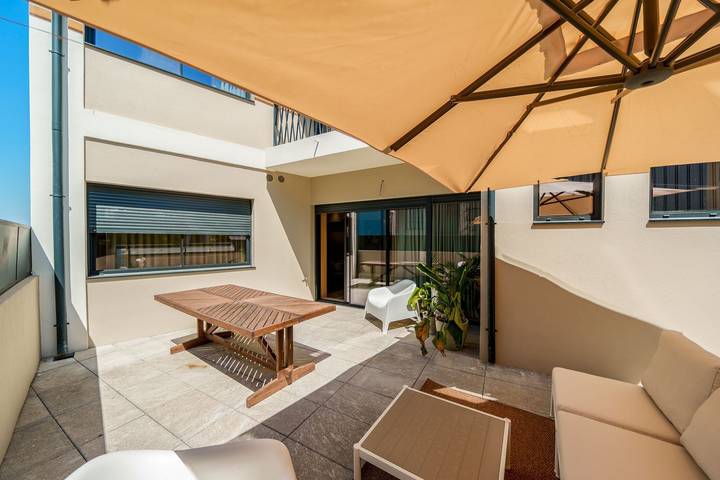 Villa for 8 people, with Terrace in Porto