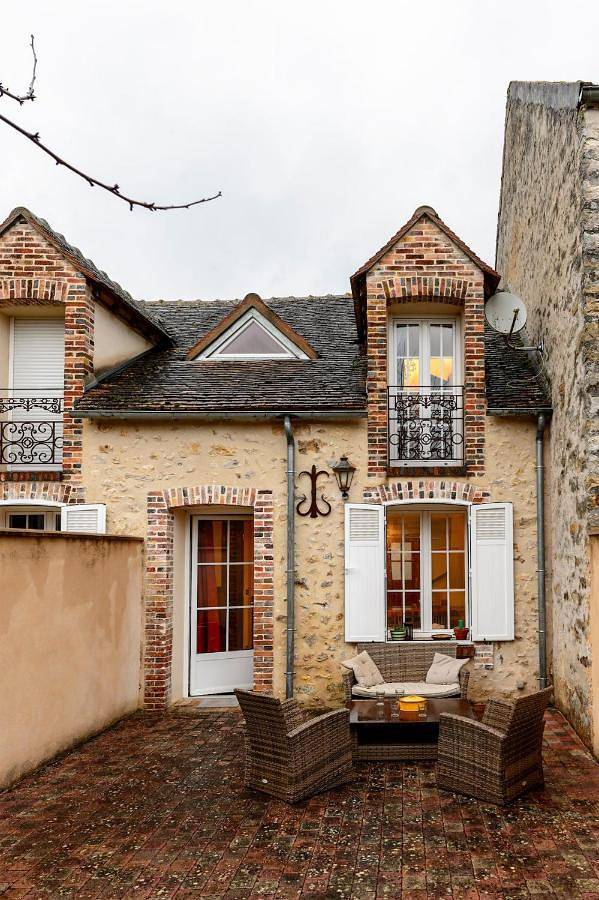 Gîte pour 3 personnes, avec terrasse et jardin, animaux acceptés dans Villemer