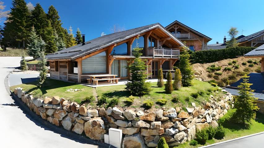 Chalet pour 8 personnes, avec jardin et jacuzzi, animaux acceptés à Bolquère