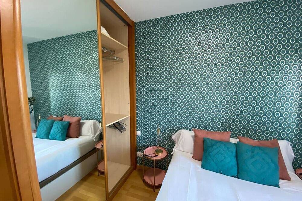 Ganze Wohnung, Chic Riverside Apartment -Terrace & Iconic Views in Saragossa, Saragossa Provinz