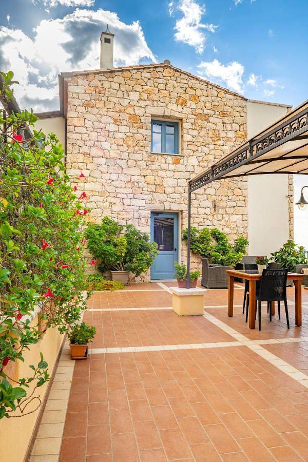 Hôtel pour 2 personnes, avec terrasse, animaux acceptés à Baunei - 3