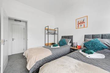 Apartment for 4 People in Worcester, Worcestershire, Photo 2