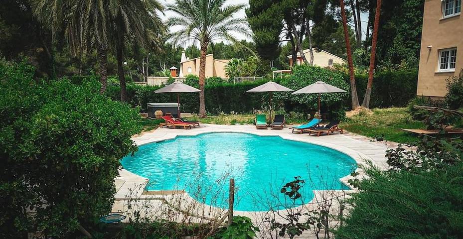 Casa rural para 8 personas, con jacuzzi y sauna además de piscina y jardín, Familias con niños en Serra - 3