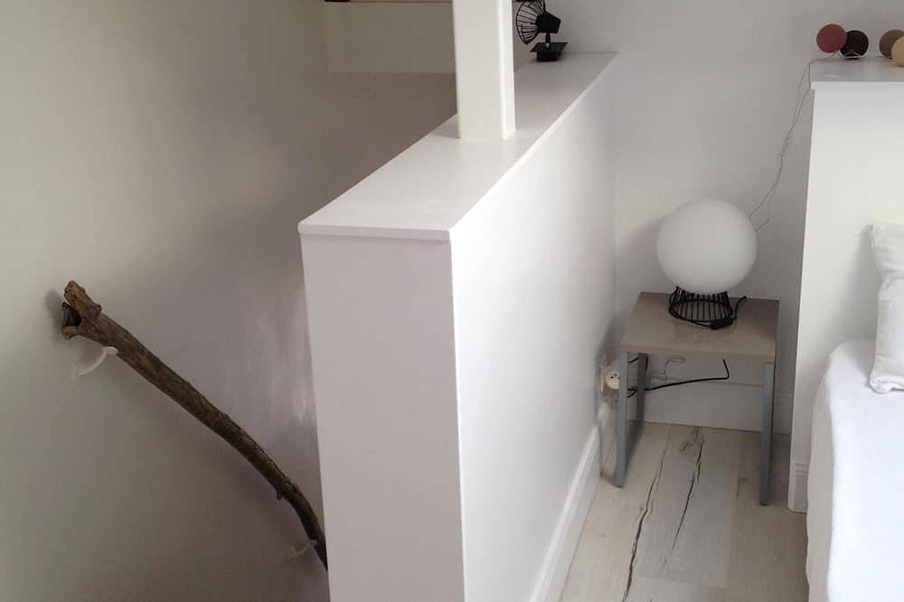 Appartement entier, Charmant appartement climatisé  terrasse vue pleine mer in Tiuccia, Casaglione